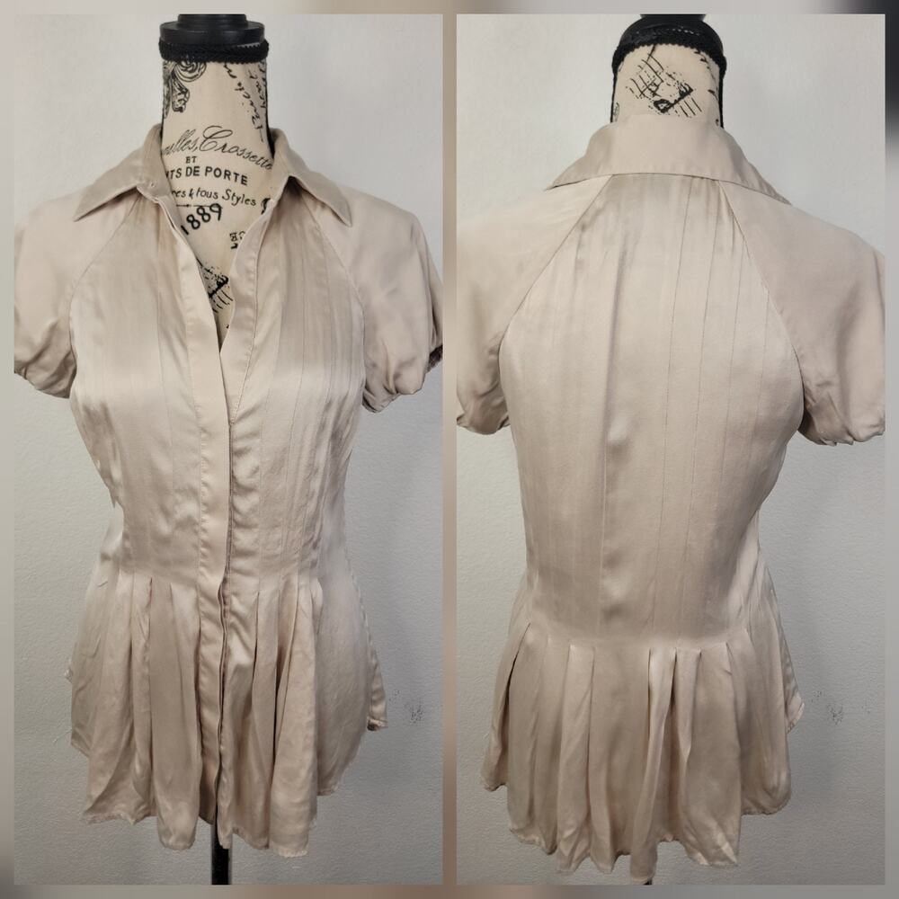 BCBG Maxazria Babydoll Top XS Stretch Silk Fit Flare Pleats Buttons Office Siren